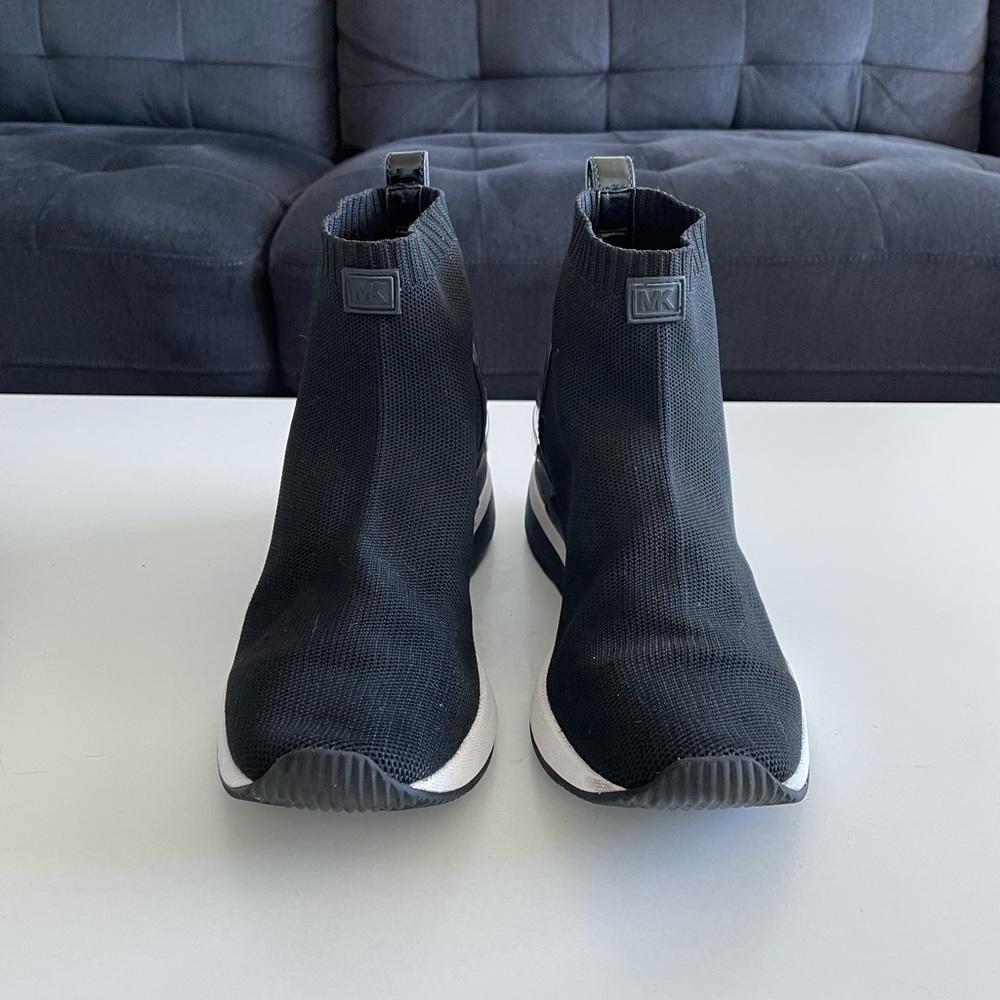 Michael Kors Skyler bootie size 7.5